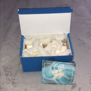 LUSH Bath Bomb and Melt Present Set